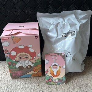Pop Mart- Pucky Forest Party Series Plush Pendant LEAF BABY